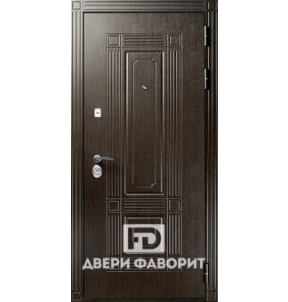 дверь металлическая с терморазрывом усилена тремя петлями и отделана экошпоном