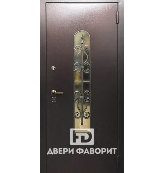 дверь антивандальная со стеклом и ковкой в коттедж