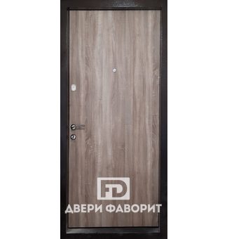 металлическая дверь в квартиру с отделкой ламинат