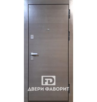 металлическая дверь в квартиру с отделкой МДФ
