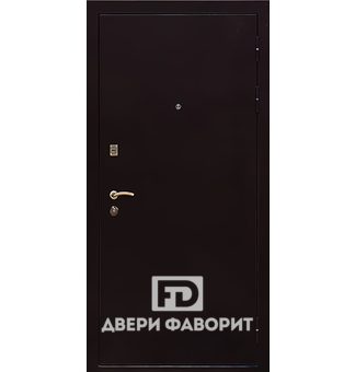 Недорогая одностворчатая дверь для загородного дома