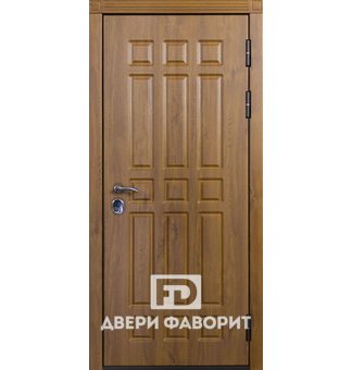 Уличная дверь с отделкой МДФ филёнчатый