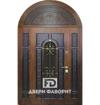 входная арочная дверь с боковыми и верхней вставками, стеклом и ковкой